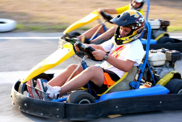 Tomando la curva en Santa Eulalia